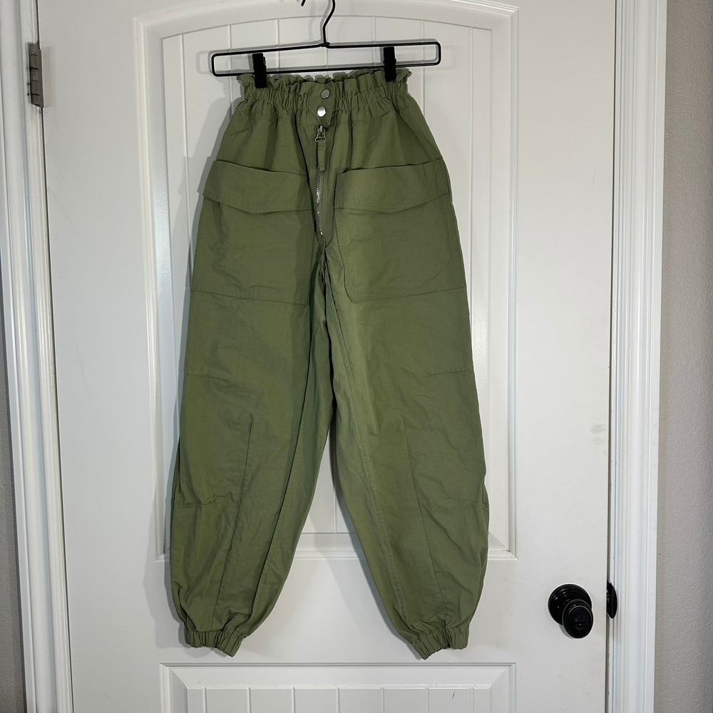 Mable Pale Green Cargo Pants High Rise Paperbag Waist‎ Elastic Ankles Small